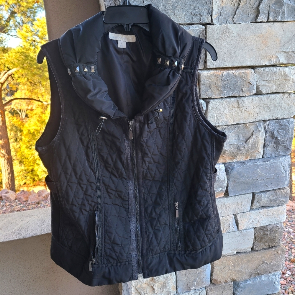 Black Vest Laura Ashley size Large